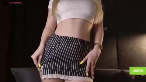 avr0ria online show from March 4, 3:23 am