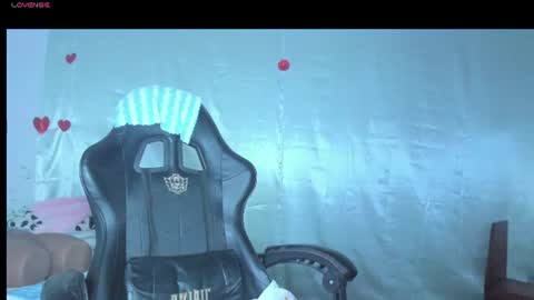 avril_jonson online show from July 9, 11:42 pm