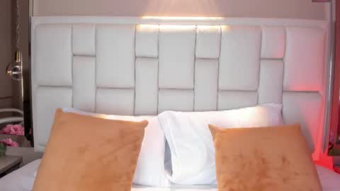 Avy  online show from December 15, 11:36 am