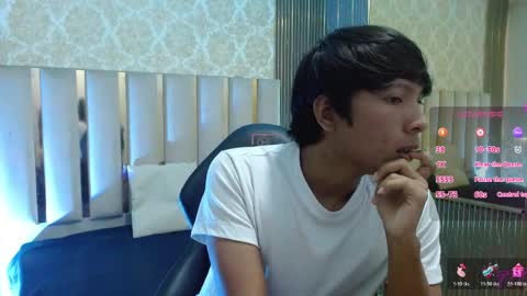 axel1_tay online show from April 4, 7:44 pm