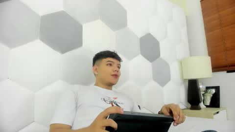 Axel Forte online show from March 21, 2:09 pm