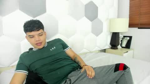 Axel Forte online show from April 8, 1:33 pm