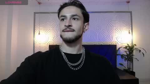 Snapshot of axel_porn_ chatting on May 1, 12:32 pm Axel online show from May 1, 12:32 pm