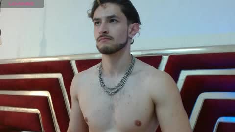 Snapshot of axel_porn_ chatting on May 21, 1:01 am Axel online show from May 21, 1:01 am