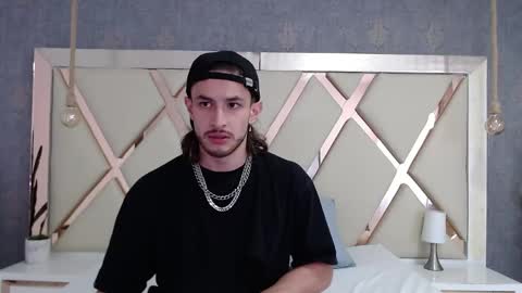 Axel  online show from May 31, 3:15 am