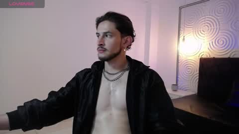 Axel  online show from June 7, 12:59 am