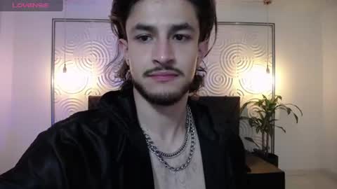 Axel  online show from June 17, 1:30 am