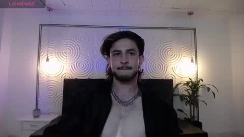Axel  online show from June 20, 2:14 am