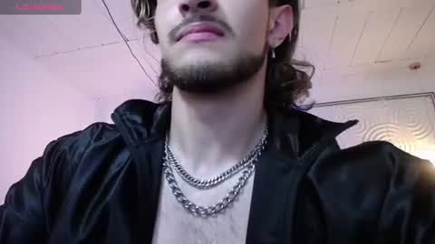 Axel  online show from July 3, 3:35 am