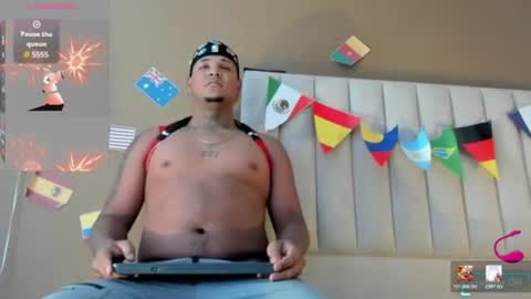 Snapshot of axell_king07 chatting on June 25, 11:04 am Axell online show from June 25, 11:04 am
