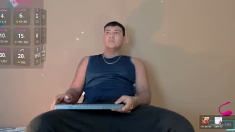Snapshot of axell_king07 chatting on July 12, 12:18 pm Axell online show from July 12, 12:18 pm