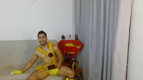 Snapshot of axellblue chatting on February 24, 11:58 pm axellblue online show from February 24, 11:58 pm