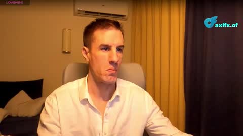 Axl online show from February 25, 2:43 am