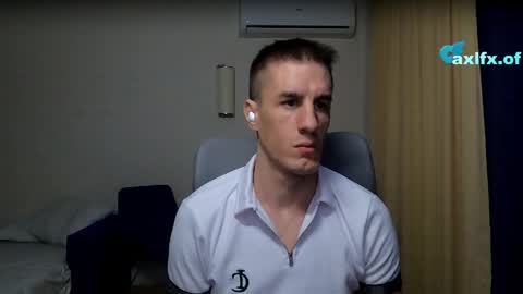 Axl online show from April 2, 1:47 am