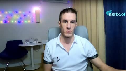 Axl online show from April 6, 6:53 pm