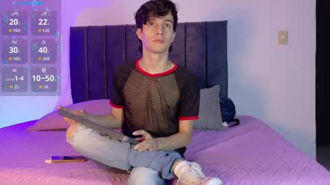 Snapshot of axxxel_twink chatting on July 5, 2:07 am Axxxel online show from July 5, 2:07 am