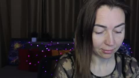 Snapshot of ay_kiss_jully chatting on February 21, 6:29 am Jully online show from February 21, 6:29 am