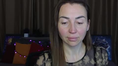 Snapshot of ay_kiss_jully chatting on February 22, 7:34 am Jully online show from February 22, 7:34 am