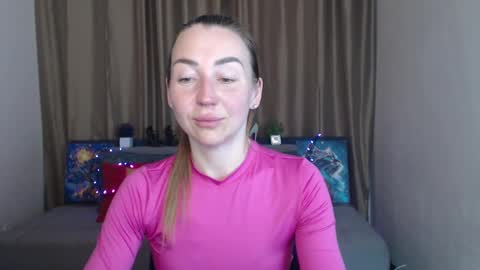 Snapshot of ay_kiss_jully chatting on March 8, 7:16 am Jully online show from March 8, 7:16 am