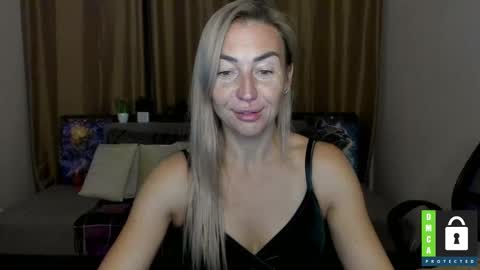 Snapshot of ay_kiss_jully chatting on September 24, 5:38 pm Jully online show from September 24, 5:38 pm