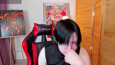 Snapshot of ayakskalermons chatting on February 4, 8:20 am ayaks online show from February 4, 8:20 am