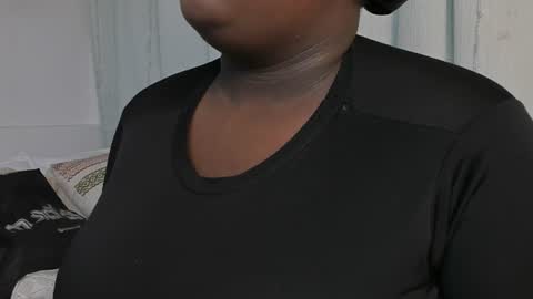 Snapshot of ayanaa_ebony_ chatting on July 14, 11:27 am Ayana online show from July 14, 11:27 am
