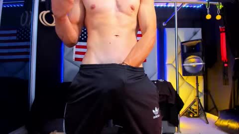 Ayden Miller online show from March 25, 1:44 am