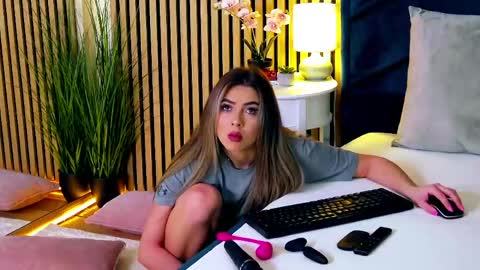 AylinRosee online show from May 17, 2:31 am