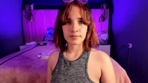 Snapshot of azahara_18 chatting on July 22, 12:02 am Azahara online show from July 22, 12:02 am