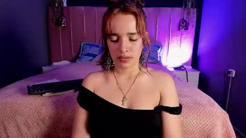Snapshot of azahara_18 chatting on July 25, 11:13 pm Azahara online show from July 25, 11:13 pm