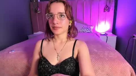 Snapshot of azahara_18 chatting on July 29, 6:28 pm Azahara online show from July 29, 6:28 pm