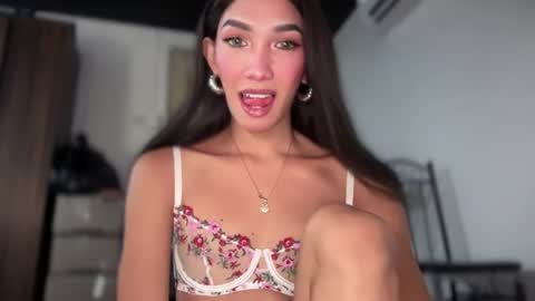 azalea_cum69 online show from June 11, 2:11 am