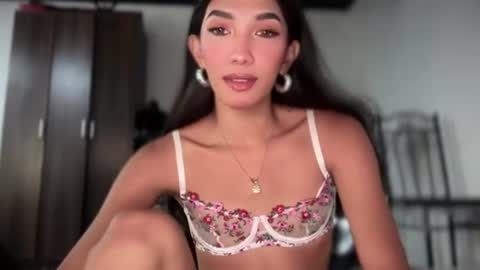 azalea_cum69 online show from June 11, 2:53 am