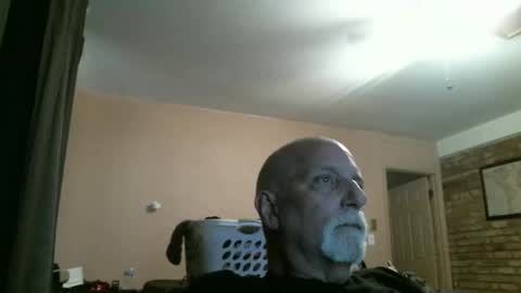 azjohnny online show from April 5, 11:02 pm