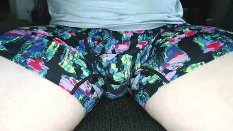 azrul_9 online show from July 4, 10:16 pm