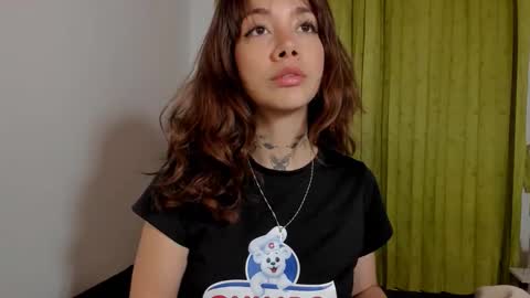 Snapshot of azumi_saan chatting on February 11, 2:49 am azumi saan online show from February 11, 2:49 am