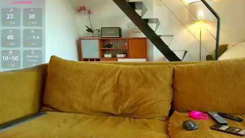 Snapshot of azurea69 chatting on June 14, 6:43 pm Azurea69 online show from June 14, 6:43 pm