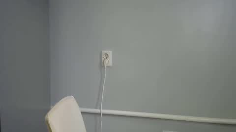 Snapshot of babe_catherine chatting on January 2, 9:22 am babe Sara3 online show from January 2, 9:22 am