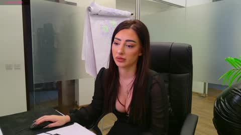 Olivia and Lexi online show from January 20, 8:40 pm