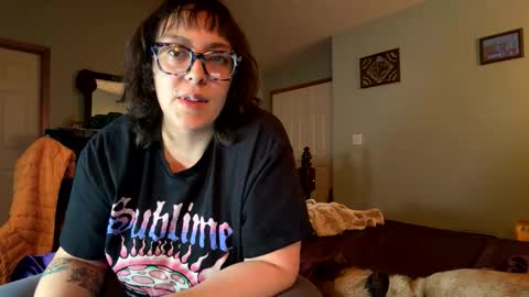 blue online show from April 5, 9:50 am