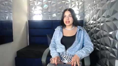 Snapshot of baby_boo666 chatting on June 26, 1:37 pm Baby online show from June 26, 1:37 pm