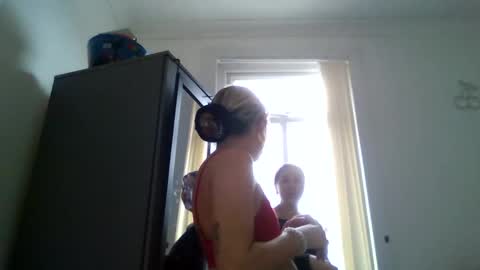 baby_girls2224 online show from March 4, 9:15 am