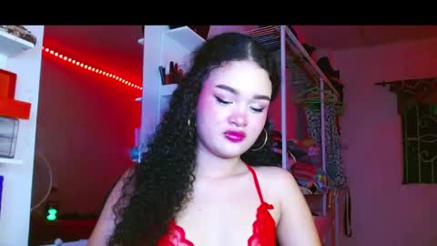 babybombom08 online show from May 14, 1:45 am