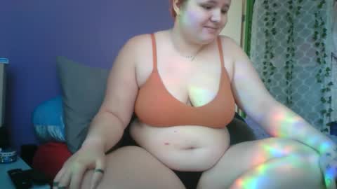 Snapshot of babycakespnw710 chatting on June 10, 2:12 am babycakespnw710 online show from June 10, 2:12 am