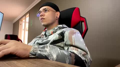 babycrazy24love online show from February 10, 12:39 pm