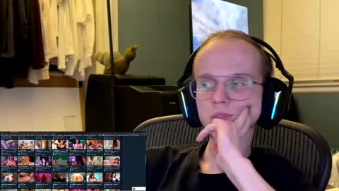 Big cock boy online show from May 30, 5:15 am