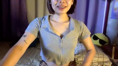 Snapshot of babyfox_26 chatting on May 25, 1:33 am babyfox_26 online show from May 25, 1:33 am