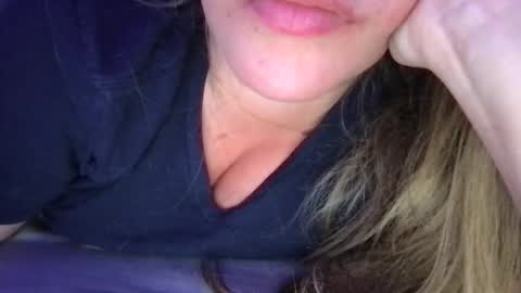 babyhoney333 online show from April 29, 9:43 pm