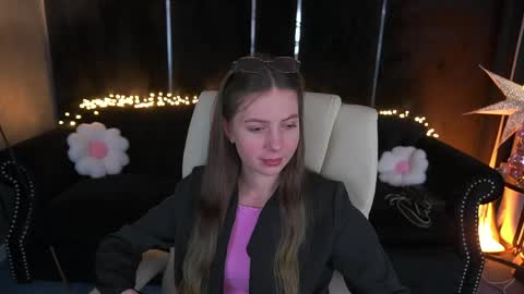 Lady Vi online show from April 21, 1:06 pm