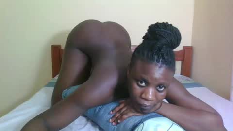 Snapshot of babyrozillah chatting on July 13, 7:27 pm PRISCILLAH online show from July 13, 7:27 pm